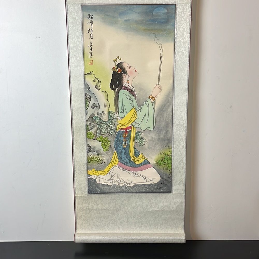 Oriental Silk Scroll "Woman Worshiping The Moon"